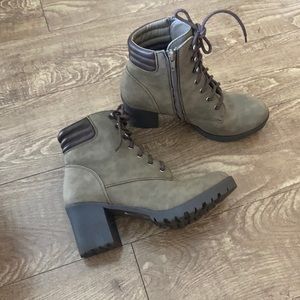 🍑 5 FOR $25 SALE Ankle Boots